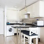 Home2book Americas & Pool Apartment *