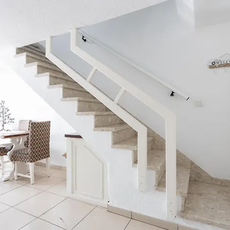 Home2book Americas & Pool *